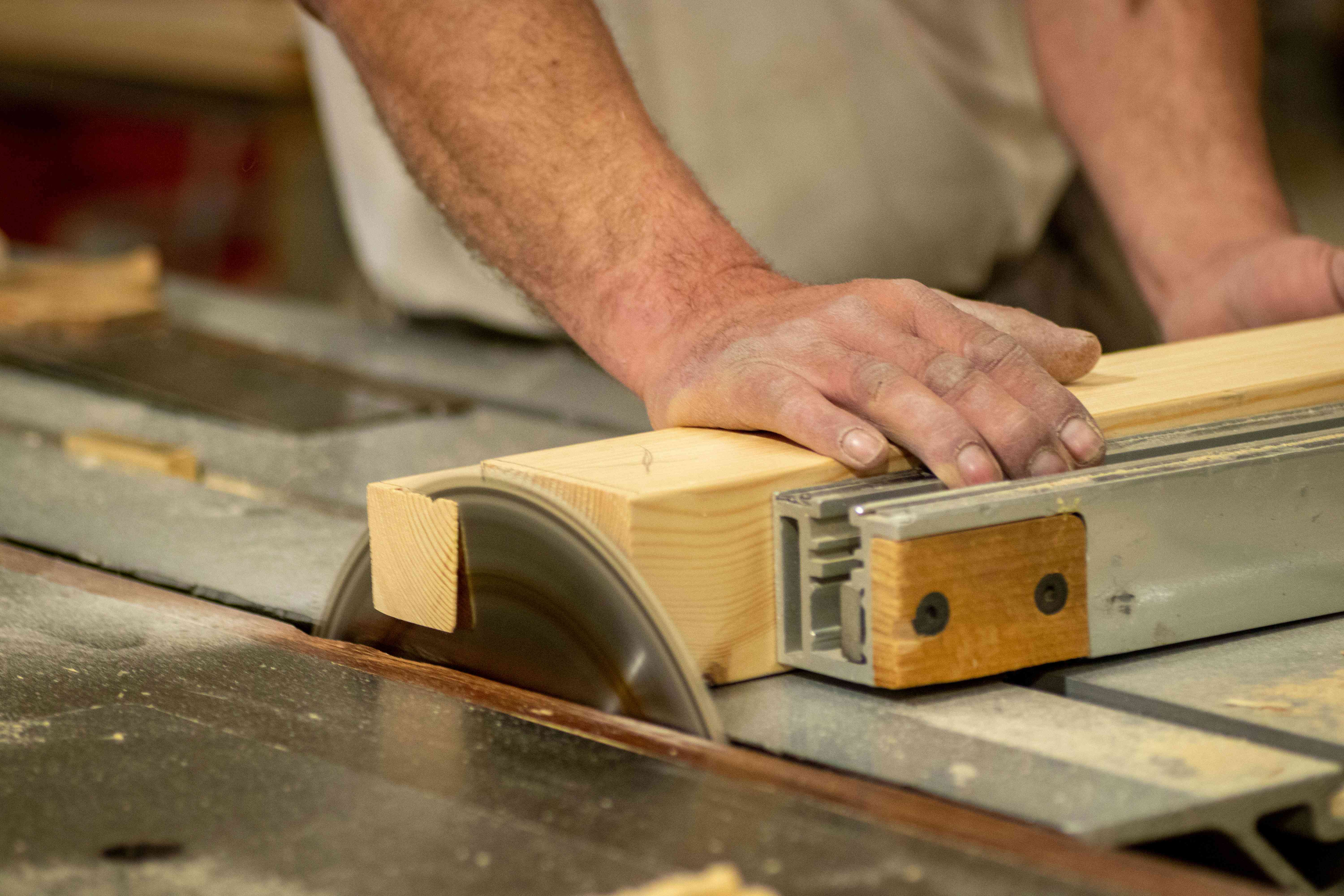 Experts tips to make wooden doors and windows
